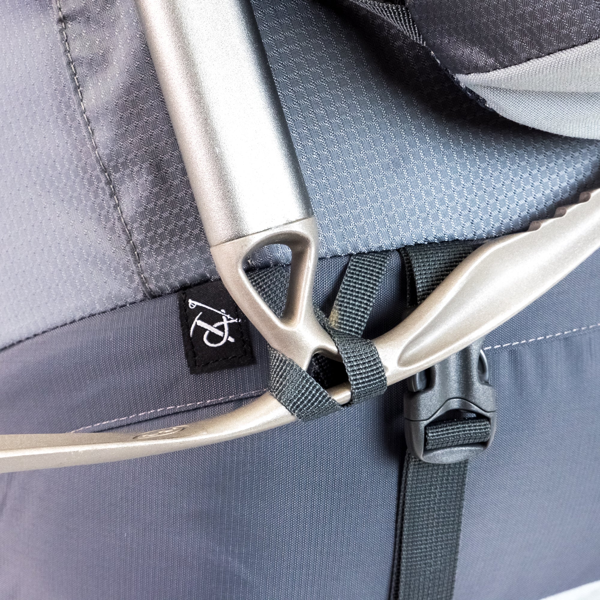 Roamm Nomad 65 + 15 Backpack Combo